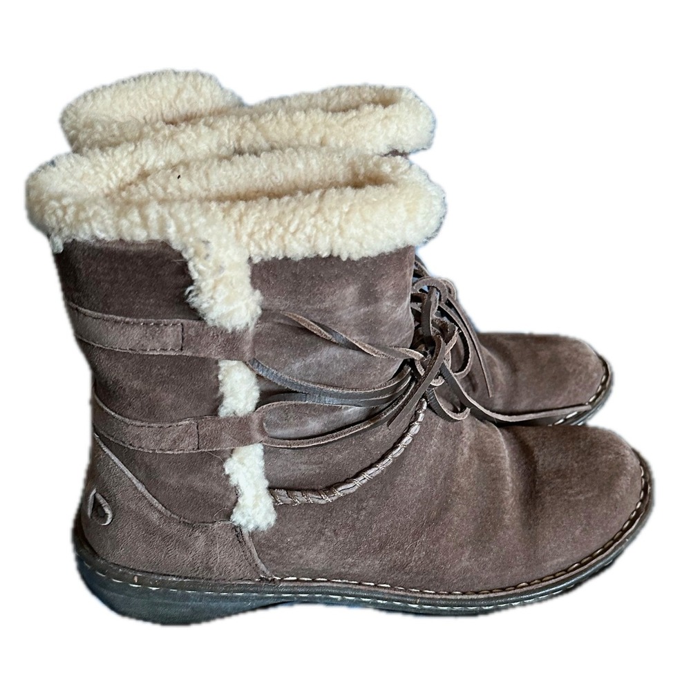 UGG Australia Suede Sheepskin Lined Ankle Boots Brown Lace Up Size 10